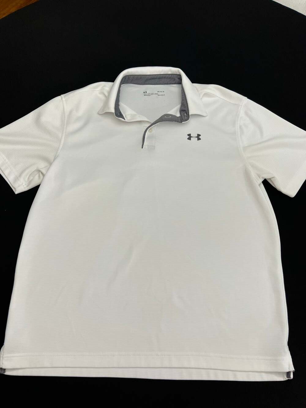 Under Armour HeatGear Men’s Large White Loose Fit Performance Golf Polo